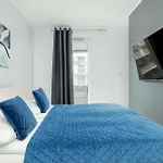 Unique In With Parking, Sauna And Gym By Renters 아파트 *