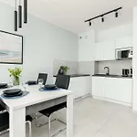Unique In With Parking, Sauna And Gym By Renters 아파트 코워브제크