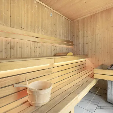 Unique In With Parking, Sauna&gym By Renters *
