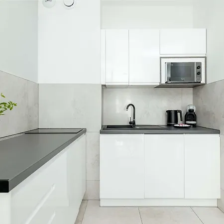 Unique In With Parking, Sauna And Gym By Renters