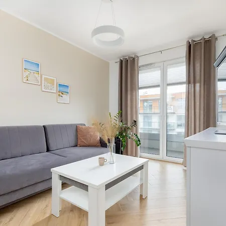 Unique In With Parking, Sauna And Gym By Renters דירה *